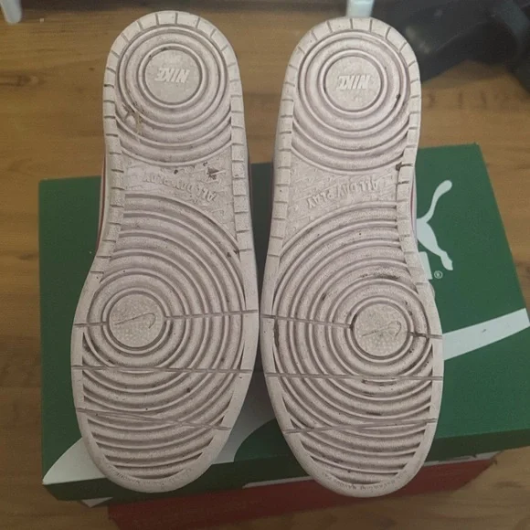 EUC Nike Pastel Pink and White Sneakers - Picture 3 of 6